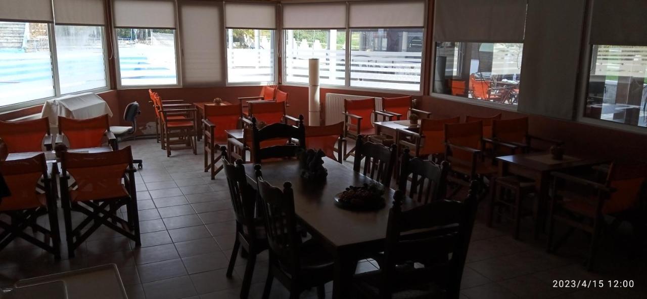 Hotel Konstantina Rodopoli Bagian luar foto