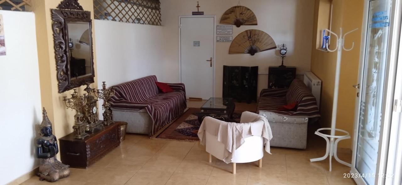 Hotel Konstantina Rodopoli Bagian luar foto